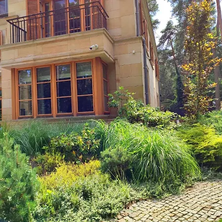 Villa Stately In Warsaw
