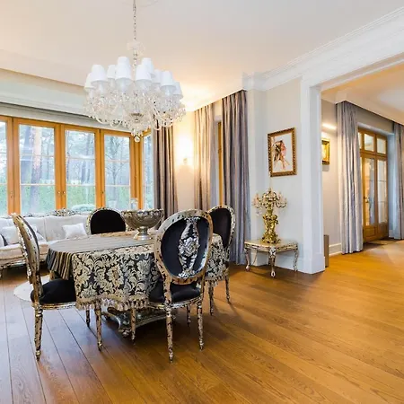 Stately In Warsaw Villa Magdalenka