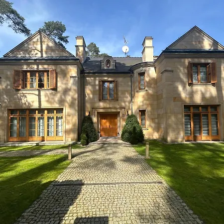 Stately In Warsaw Villa Magdalenka