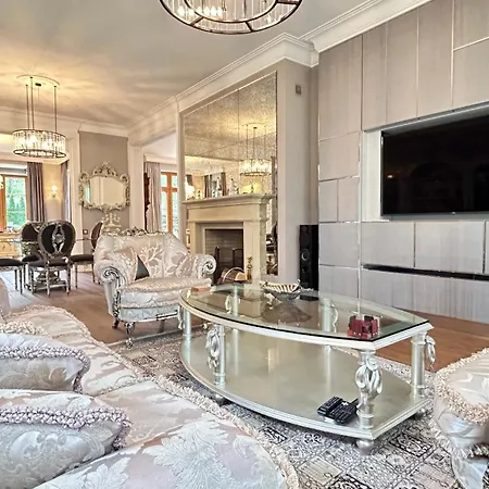 Stately In Warsaw Villa *