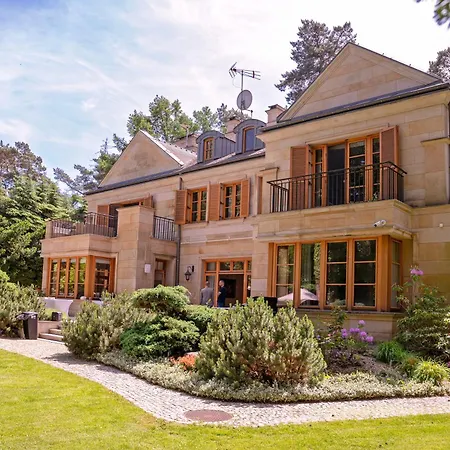 Stately In Warsaw Βίλα Magdalenka