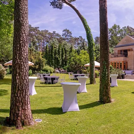 Stately In Warsaw Villa *