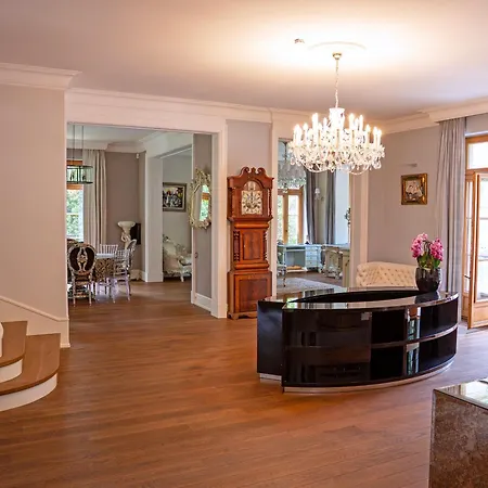 Stately In Warsaw Villa Magdalenka