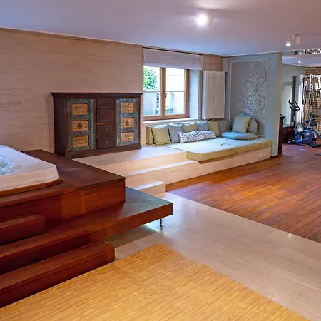 Stately In Warsaw Villa