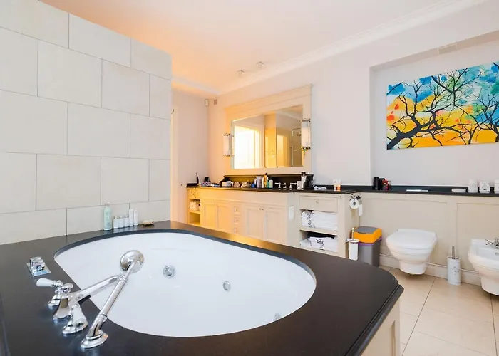 Stately In Warsaw Вилла *