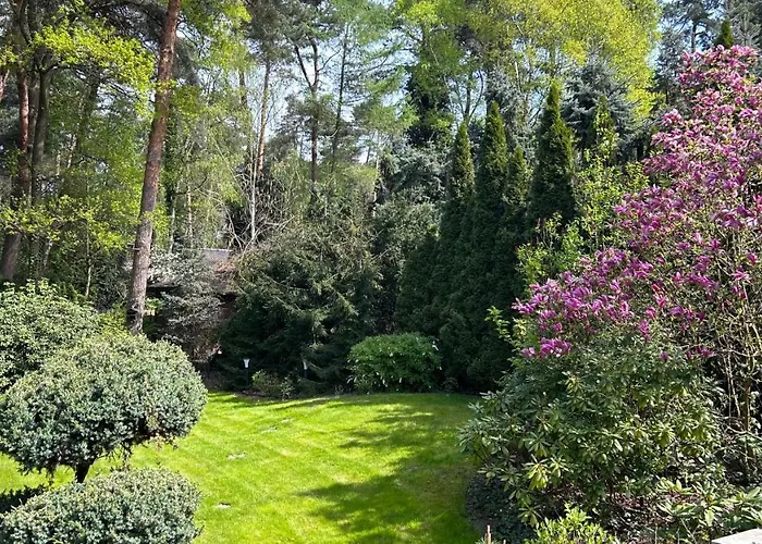 Stately In Warsaw Magdalenka