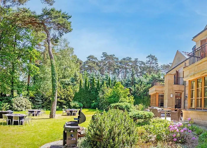 Stately In Warsaw Вилла