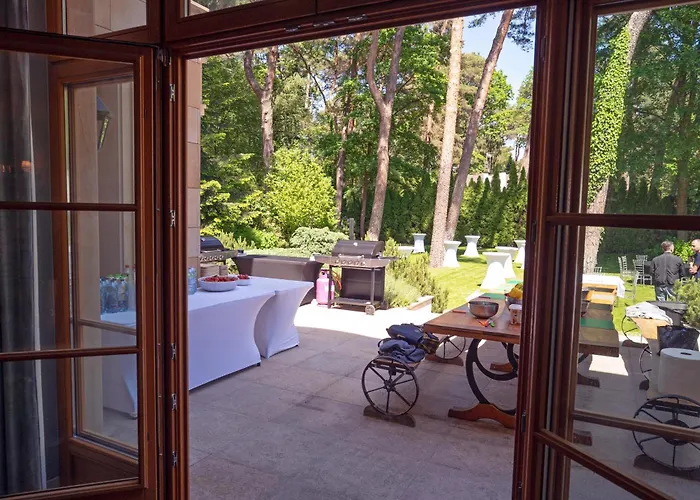 Stately In Warsaw * Magdalenka