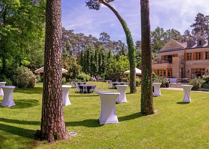 Stately In Warsaw Вилла *