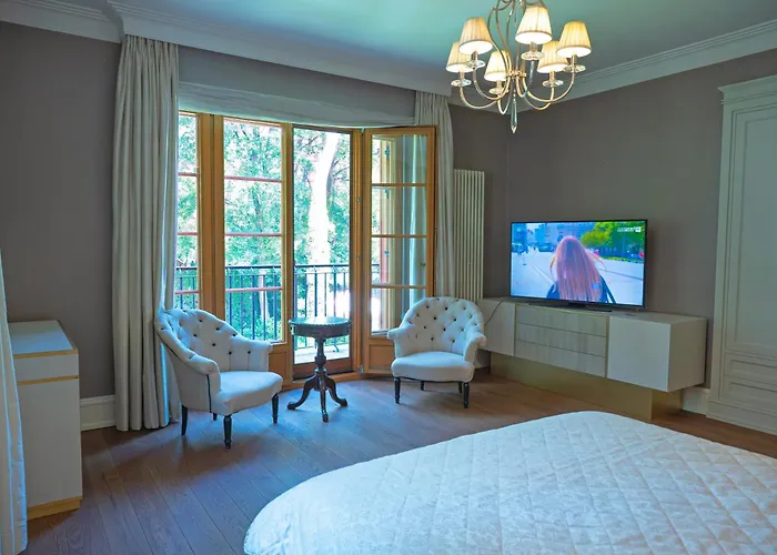 Stately In Warsaw Вилла