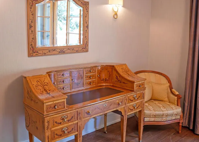 Stately In Warsaw Вилла